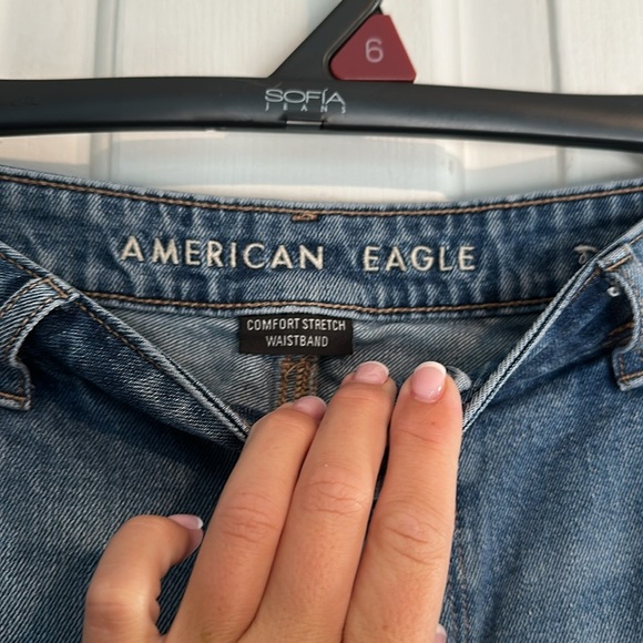 American Eagle Mom Jean with holes size 14 long - Picture 4 of 7